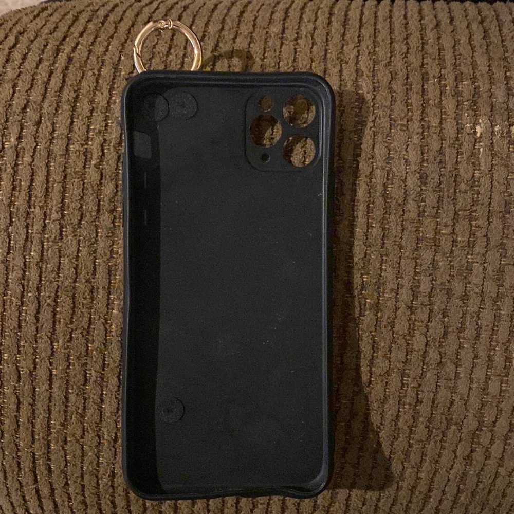 Apple iPhone 11 Pro Max Case, gently used, excellent condition - Picture 2 of 2